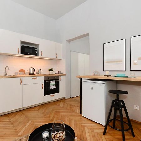 Monochrome Chic Apartments R613 Budapest Exterior foto
